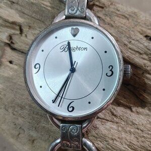 Brighton Watch York Womens Silver-Tone Link Bracelet With White Dial Heart